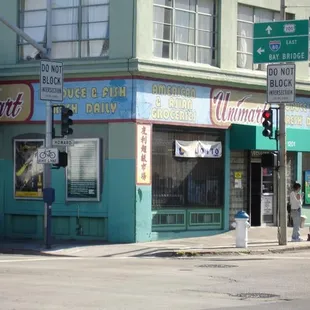 a street corner in a city