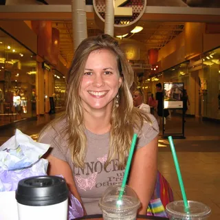 Laura F.