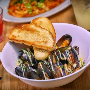 Mussels and sausage