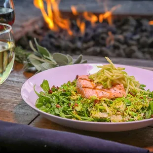 Grilled Salmon Salad
