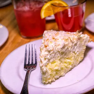 Coconut cream pie