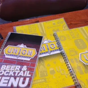 Tons of beers on tap. Full bar.