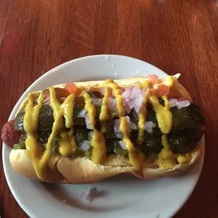 ?? Chicago dog ... no poppyseed/cucumber/ sport peppers/celery seed here.