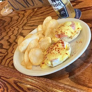 Eggs Benedict