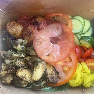 Meatball salad