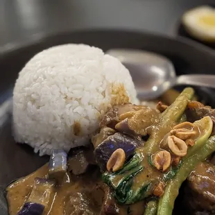 Pork Kare Kare - Anne