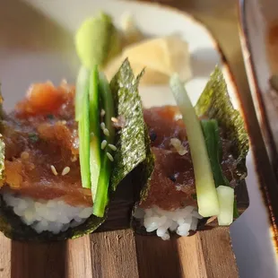 tuna hand roll