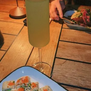 King crab roll and paradise cocktail