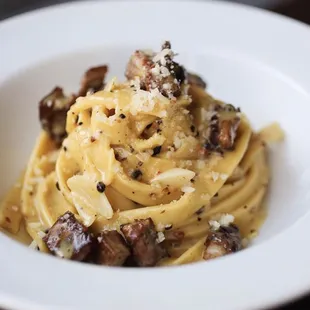 pasta dish, pasta, food