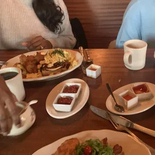 chicken wings and fried chicken, food