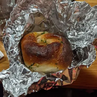 Garlic knot