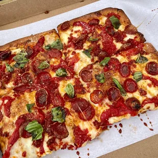 Medium Grandma Pepperoni - tomatoes, basil, and hot honey ($17)