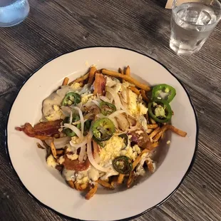 The dirty brunch fries (w mushroom gravy) and a side of bacon.