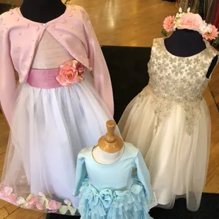 Little girl&apos;s dresses