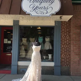 Open for all your bridal needs 7 days a week!