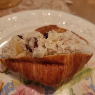 delicious Hawaiaan  Chicken Sandwich