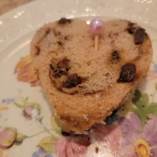 raisin bread overpowered cucumber sandwiches