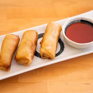 L3. Vegetarian Spring Rolls