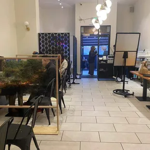 Indoor dinning