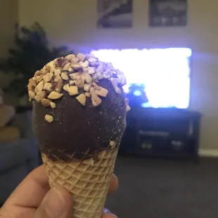 Forgot to take a picture of the Caldo de Pollo I made, so here's the drumstick I'm having while watching my son play Need for Speed