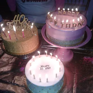 The cakes we're BEAUTIFUL &amp; she did what I wanted.