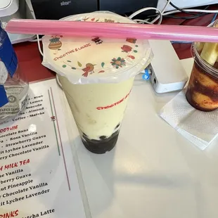 Mango smoothie with boba