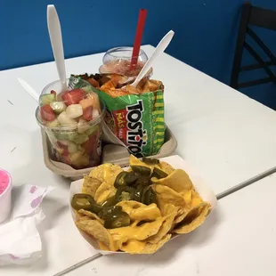 Nachos fruta y tostilocos