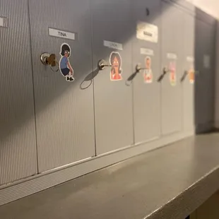 Pick up lockers