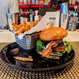 Burger with bacon; not the best nor the worst burger