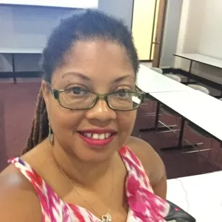 Nadine F.