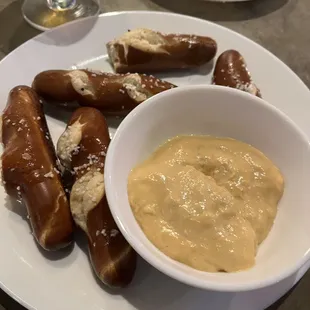 Pretzels and beer cheese, not great