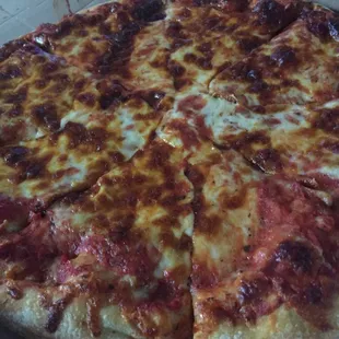 Medium extra cheese pizza with extra sauce