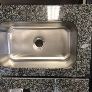 The big bowl sink is all the rage