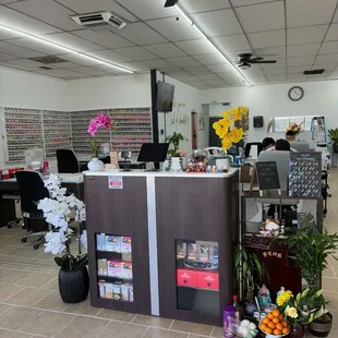 Universe Nails & Spa