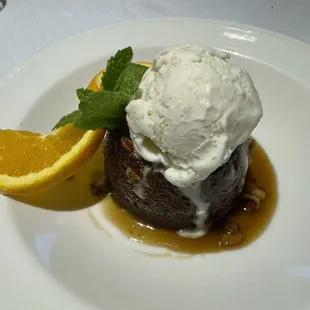 Sticky toffee pudding