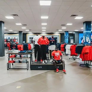 University of Arizona Campus Store Nike Clothing