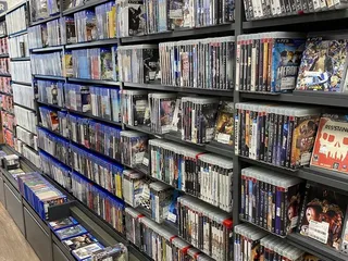 BookOff  Kaka’ako Store