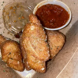Garlic knots + marinara