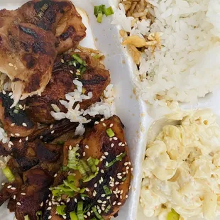 Bbq chicken plate(went straight to the food before taking this pic)