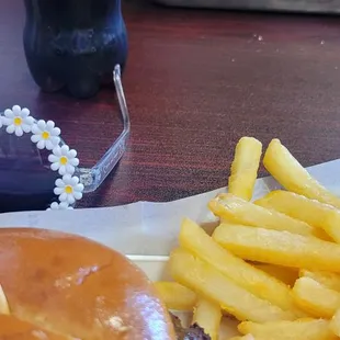 Unk&apos;s - love the fries!
