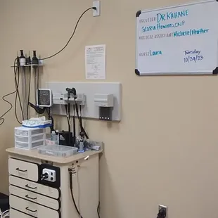 This table hold all the instruments for the doctor.  I got the wax cleaned out of my ear.