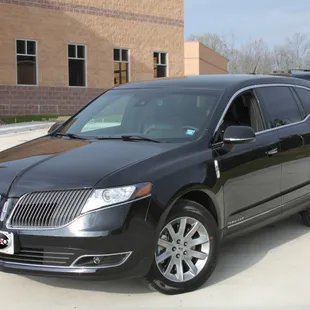 Chose from a variety of luxurious cars, including Lincoln MKT Towncar.