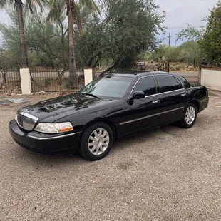 Lincoln Towncar Signature Limited