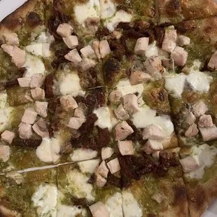 Chicken pesto pizza