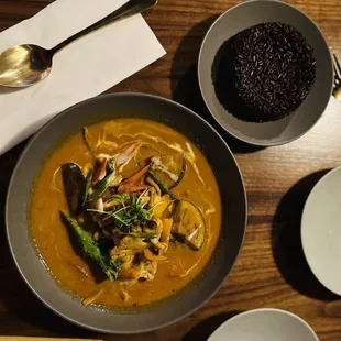 Mock duck curry without mock duck &amp; black rice