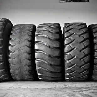 Tires from 200 lbs - 1,000 lbs