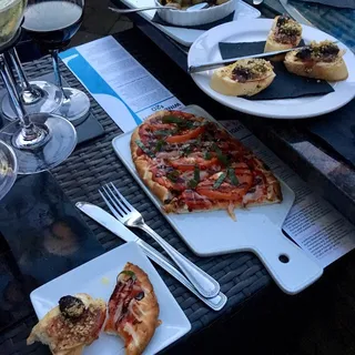 Chilled House Olives