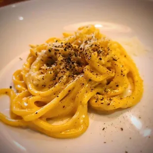 The Cheese &amp; Truffle -  Cacio e Pepe