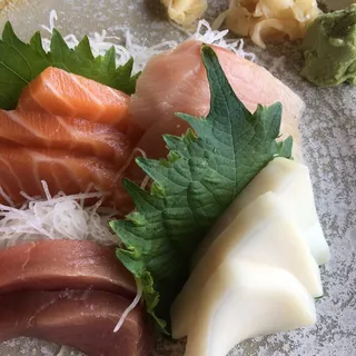 Omakase Sashimi (10 pcs)