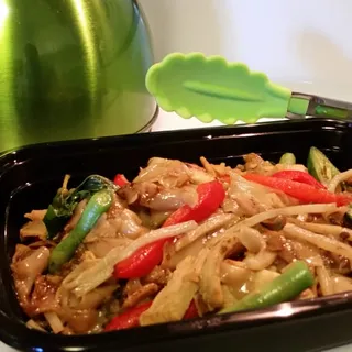 Spicy Pan-Fried Noodle